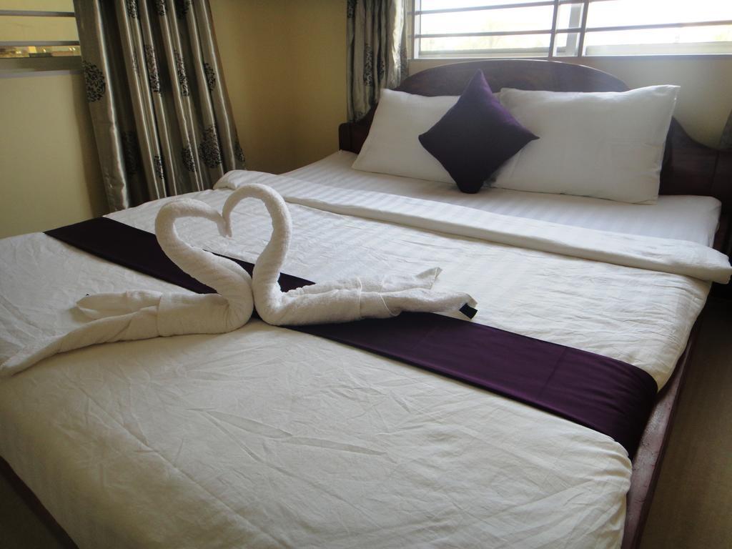 Khemra I Guesthouse Kampot Rum bild