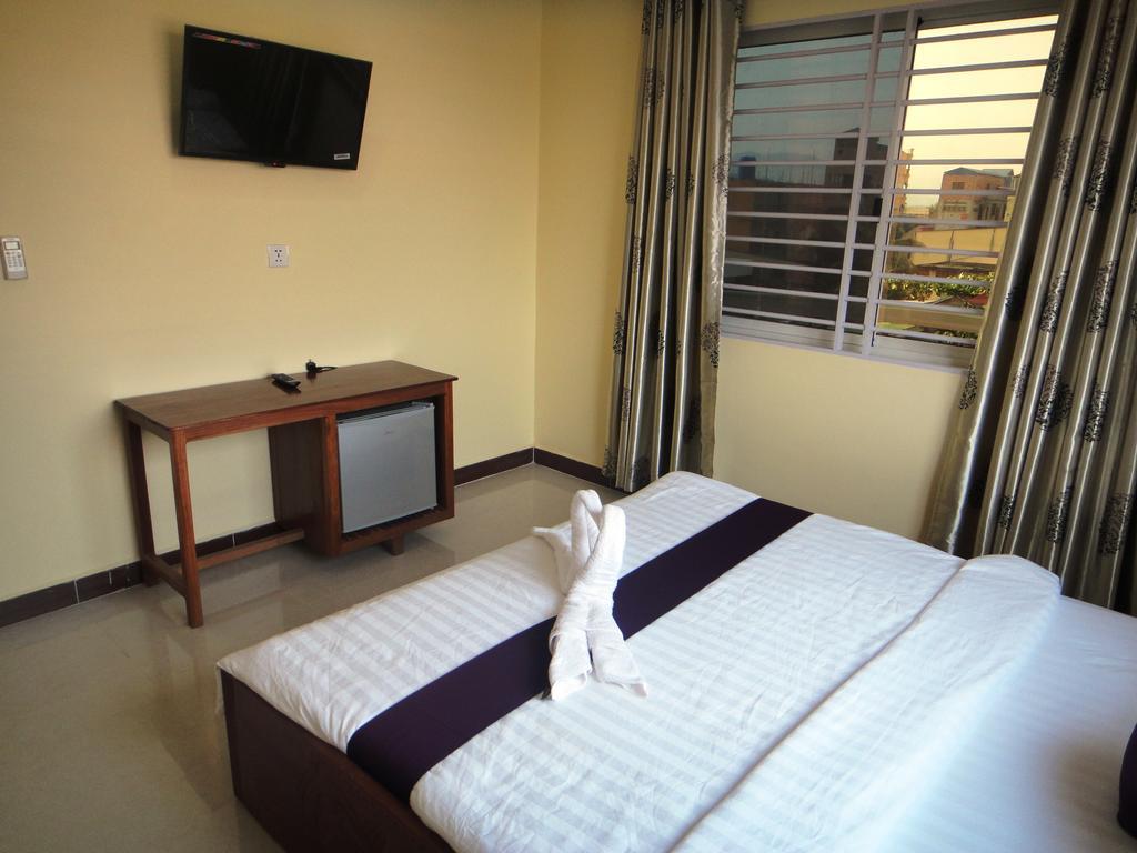 Khemra I Guesthouse Kampot Rum bild