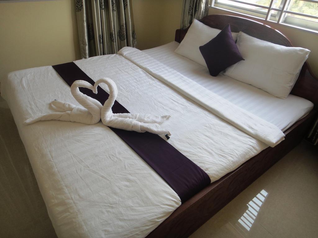 Khemra I Guesthouse Kampot Rum bild